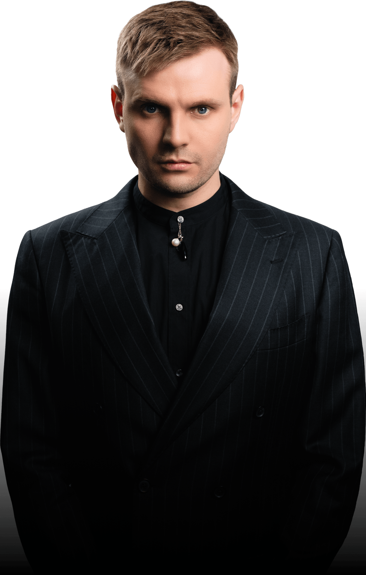 Арсений Петров